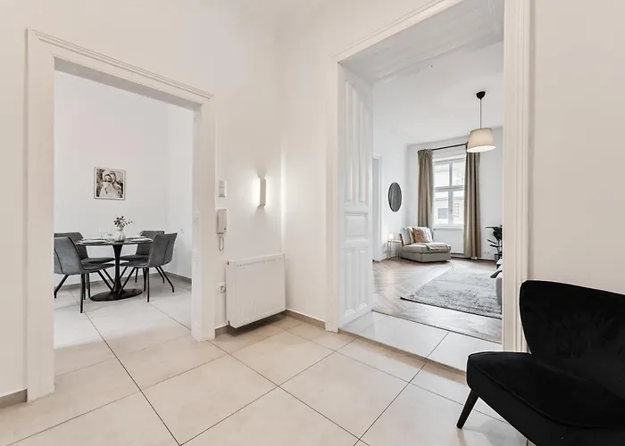 Rochus-market Is Calling - By 4ty3 Apartmán *