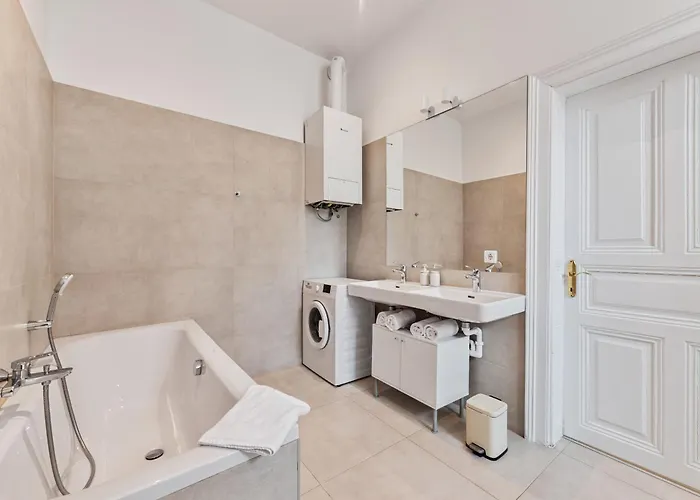 Rochus-market Is Calling - By 4ty3 Apartmán *